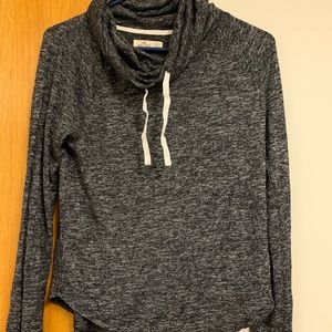 Long sleeve pull over